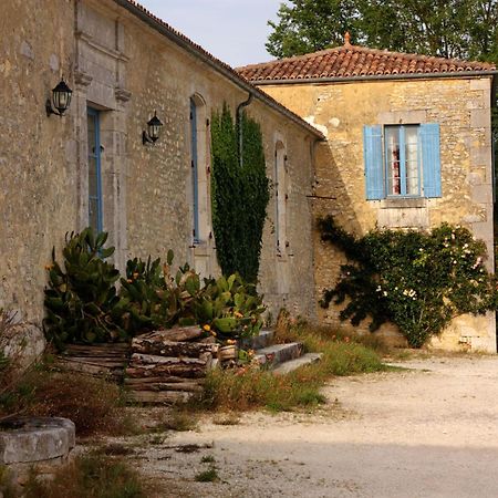 Chambres D'Hotes Logis De L'Astree Saint-Bris-des-Bois Dış mekan fotoğraf