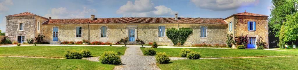 Chambres D'Hotes Logis De L'Astree Saint-Bris-des-Bois Dış mekan fotoğraf